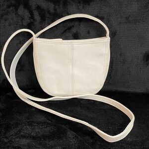 Elegant White Leather Crossbody Bag Vintage